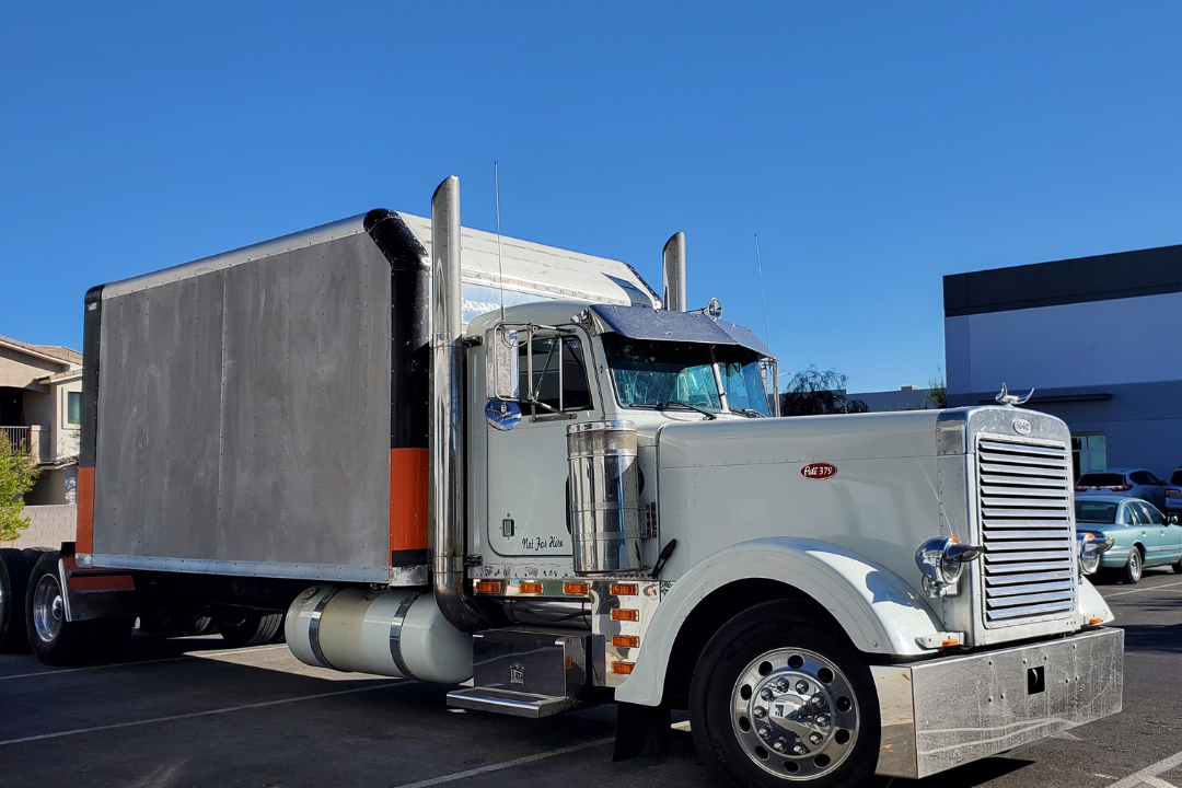 Before Peterbilt Before Peterbilt 379 renovation